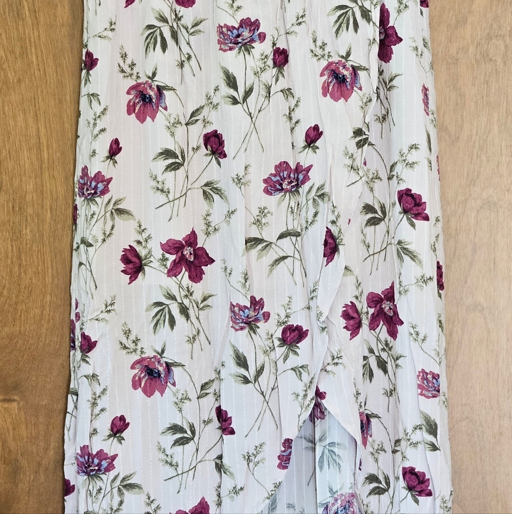 NEW American Eagle Outfitters Bohemian Floral Maxi Skirt W/Slip Women's Small